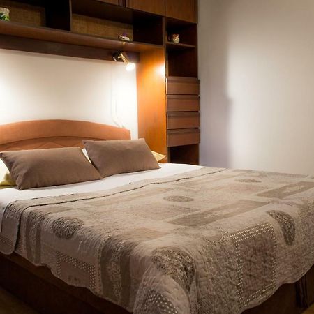 Apartman Dina Risika Exteriör bild