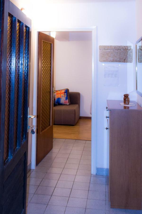Apartman Dina Risika Exteriör bild